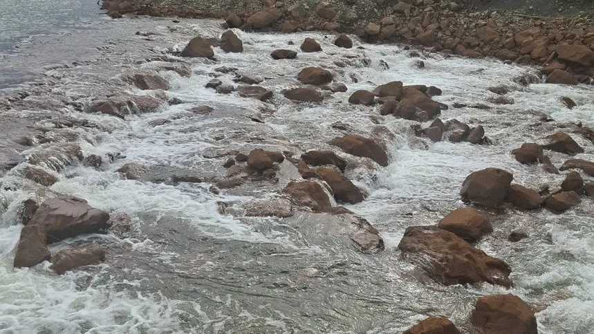 Menjaga Air di Pulau Obi Tetap Jernih