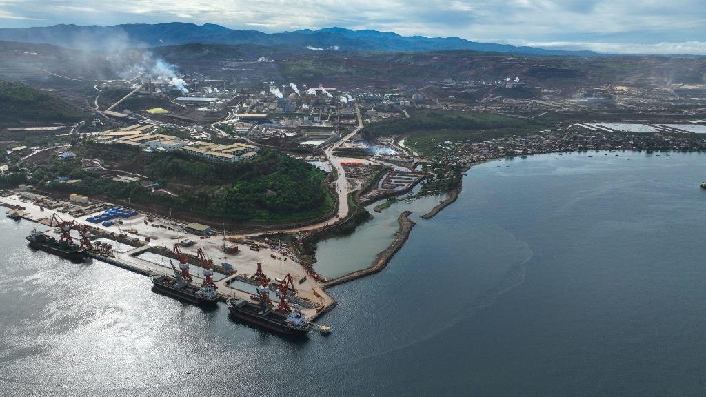 Menambang Sambil Menjaga Alam: Cerita dari Pulau Obi