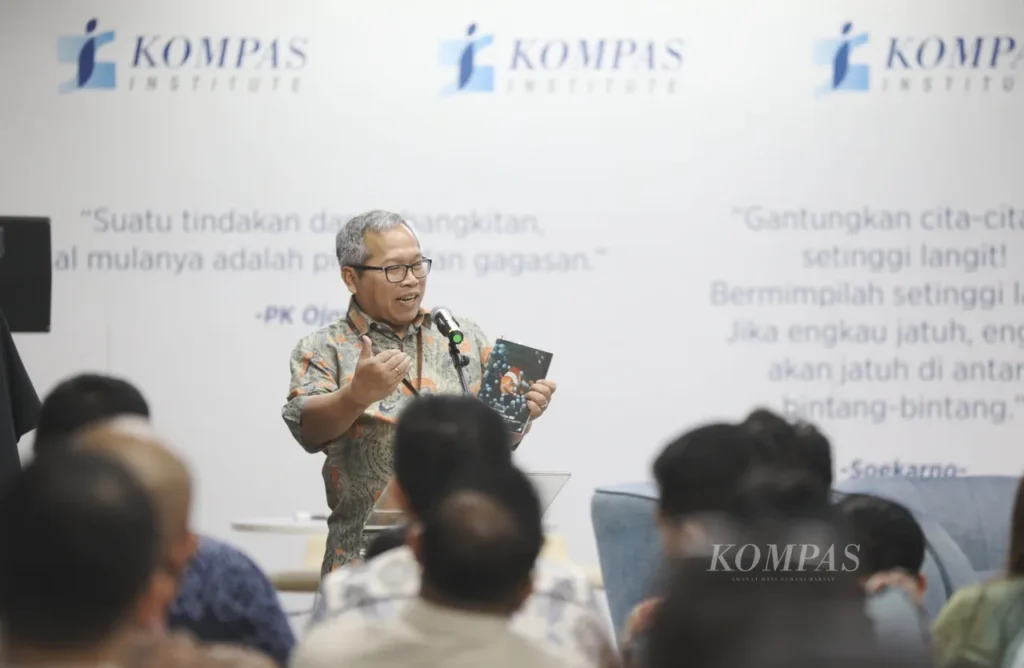 Keindahan Bawah Laut Pesisir Barat Pulau Obi dalam Buku